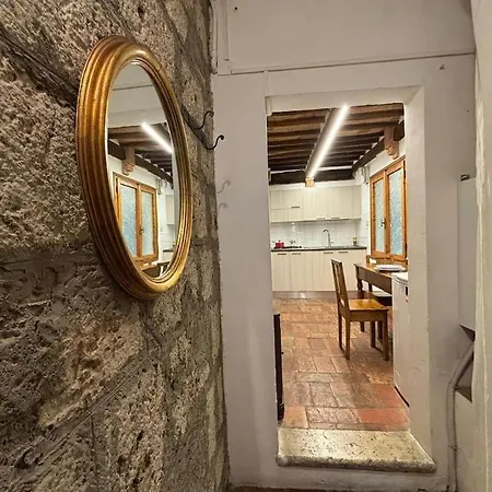 San Martino - Torre Medioevo Nel Centro Di Siena